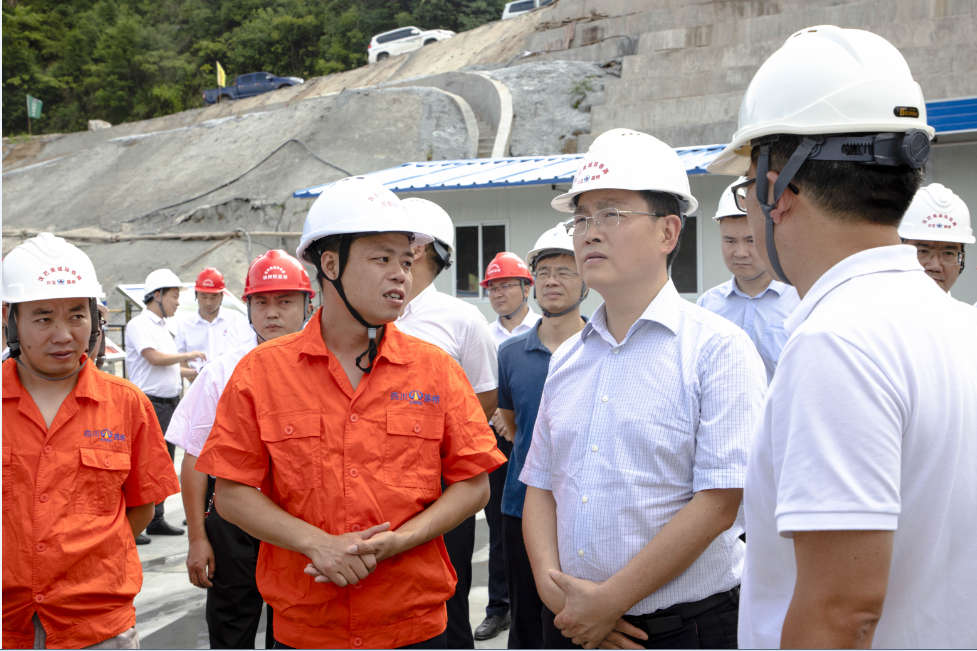 四川省發(fā)展改革委副主任徐一心赴漢巴南鐵路HBNZQSG-6標檢查指導(dǎo)工作